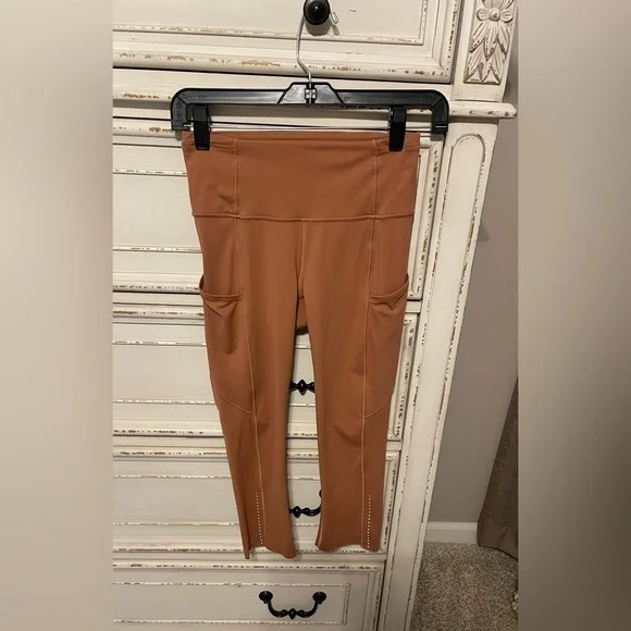 Lululemon Fast and Free High-Rise cropped leggings 20inch - Picture 4 of 11